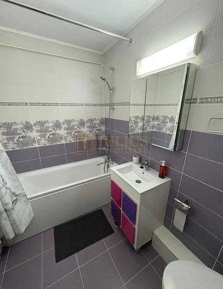 Apartament cu 3 camere decomandat în Lunei