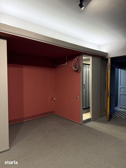 Apartament cu 3 camere în Piața Centrală