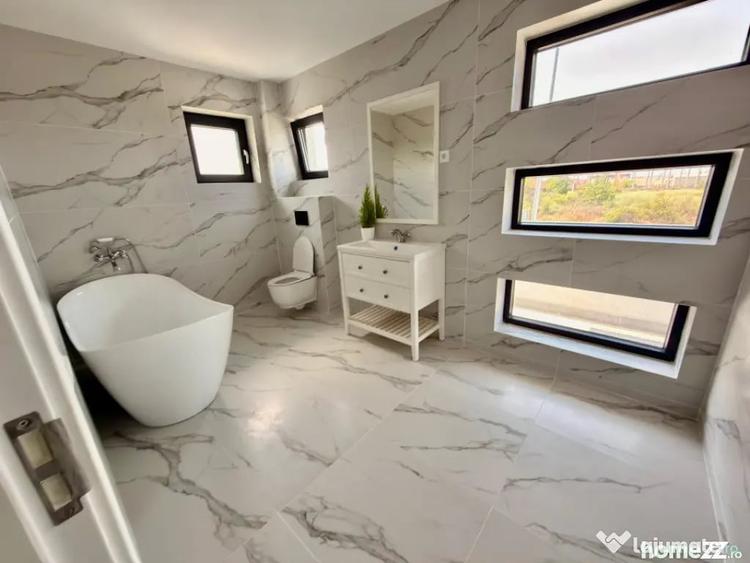Casă cu 5 camere cu Teren 301 Mp în Central