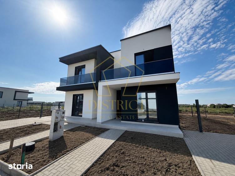 Casă cu 4 camere cu Teren 375 Mp în Sânandrei