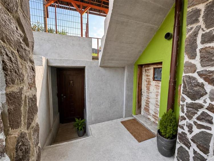 Apartament cu 4 camere decomandat, mobilat în Gheorghe Doja