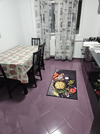 Apartament cu 2 camere semidecomandat în Rahova