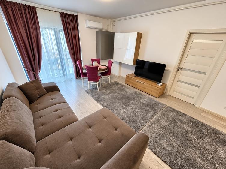 Apartament cu 2 camere decomandat în Faleză