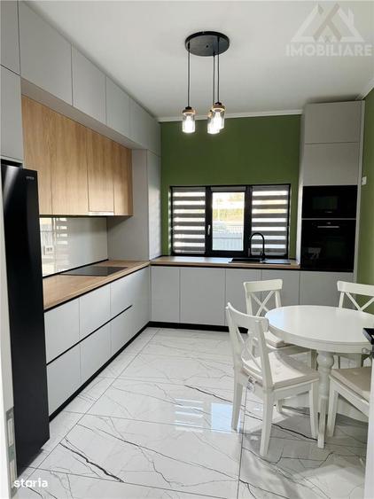 Casă cu 4 camere cu Teren 424 Mp în Rediu