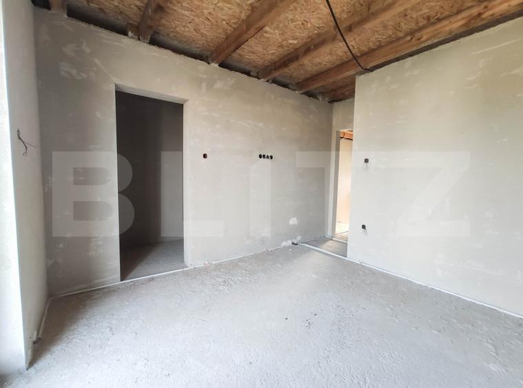 Casă individuală cu 6 camere cu Teren 525 Mp în Păulești