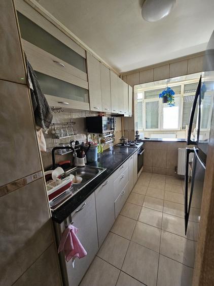 Apartament cu 2 camere semidecomandat în Exterior Vest