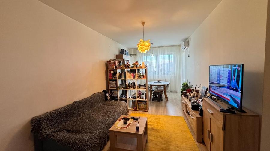 Apartament cu 2 camere nedecomandat în Central