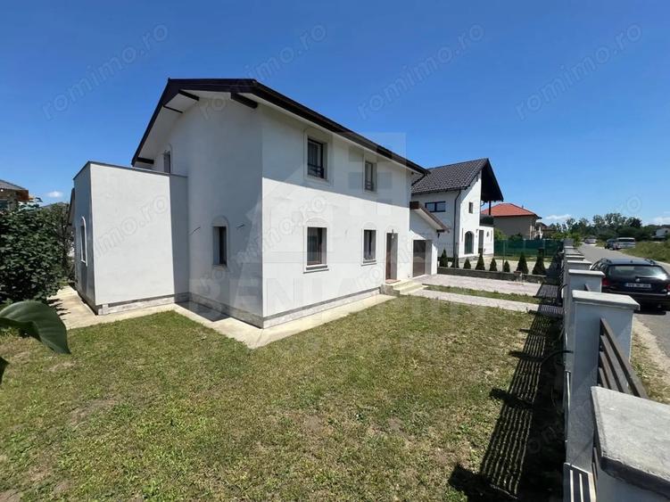 Casă cu 4 camere cu Teren 480 Mp în Bartolomeu