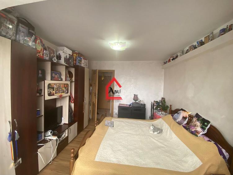 Apartament cu 2 camere decomandat, mobilat în Alexandru cel Bun