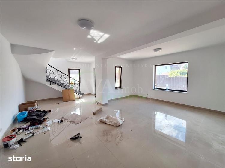 Casă cu 4 camere cu Teren 470 Mp în Republicii