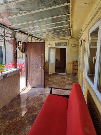 Casă individuală cu 3 camere cu Canalizare în Rahova