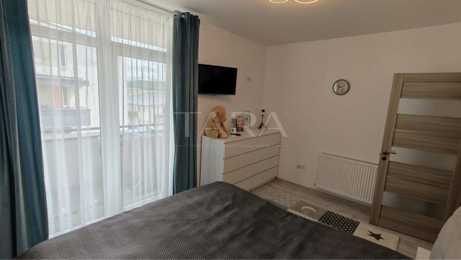 Apartament cu 3 camere decomandat în Baciu