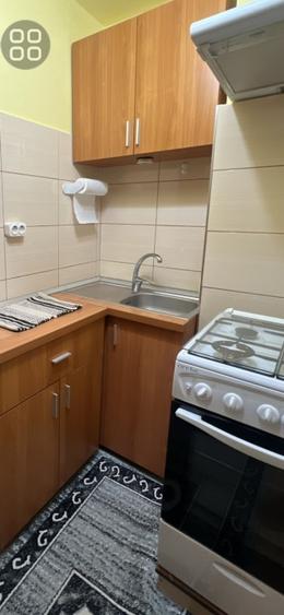 Apartament cu 2 camere nedecomandat în Tractorul