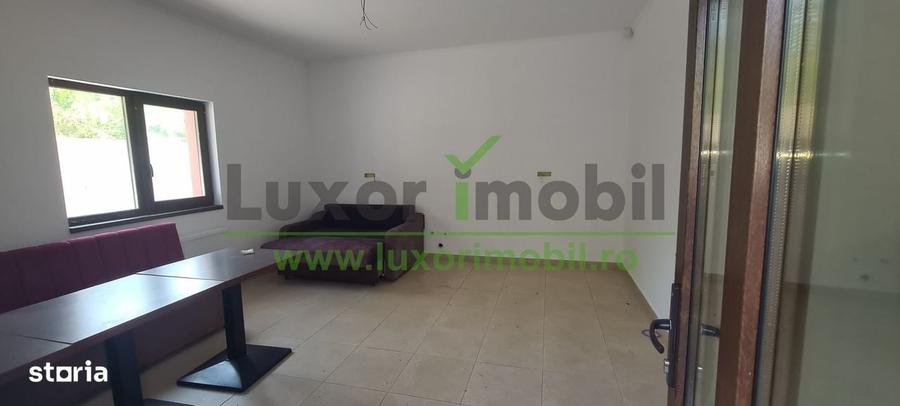 Spațiu comercial, de 200 mp, în Moșna