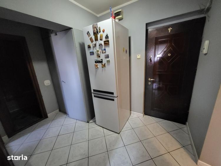 2 decomandate, Micro 18, 67.900, negociabil - 1