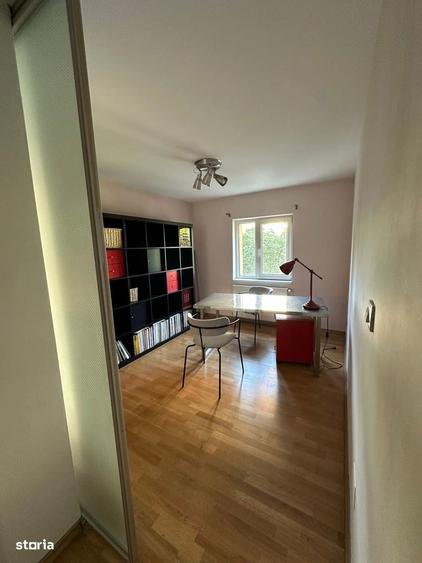 Apartament cu 3 camere în Girocului