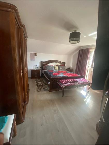 Casă cu Teren 636 Mp în Păun