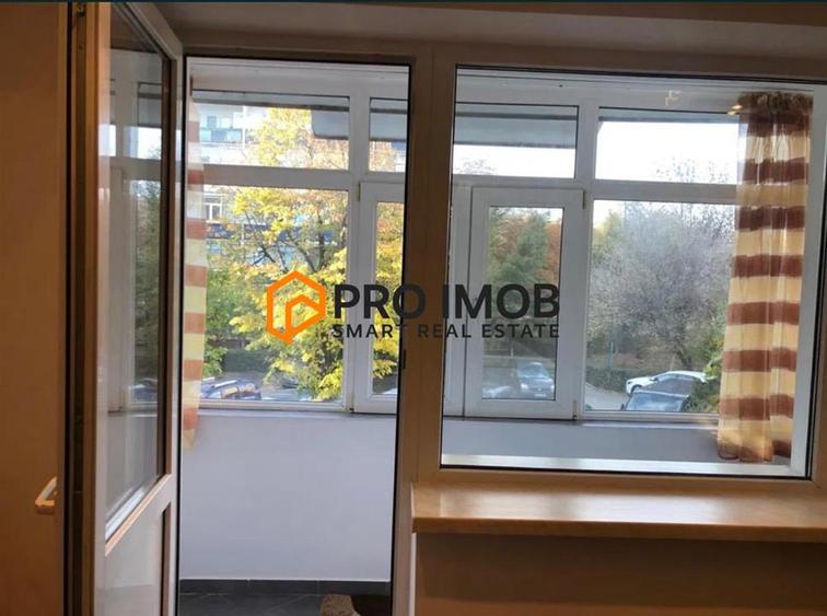Apartament cu 3 camere decomandat, mobilat în 1 Decembrie