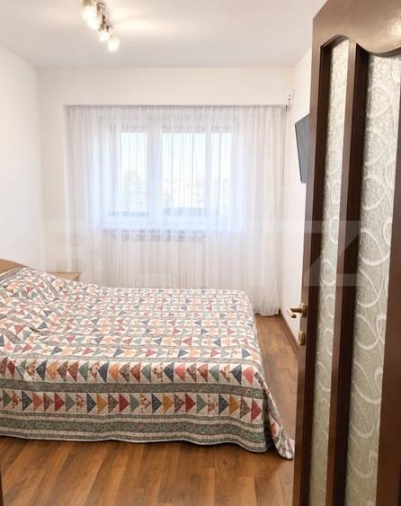 Apartament cu 4 camere decomandat, mobilat în Sud-Est