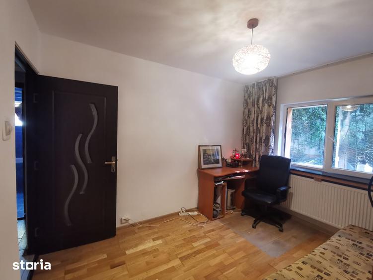 Apartament cu 3 camere în Rahova