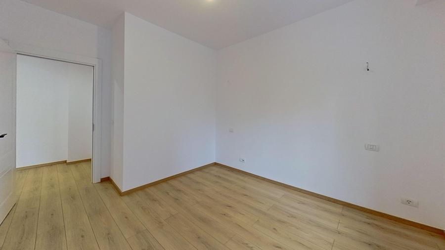 Apartament cu 2 camere semidecomandat în Colentina