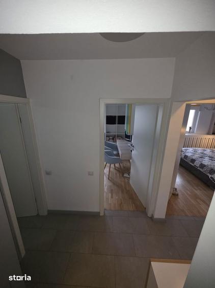Apartament cu 3 camere în Berceni