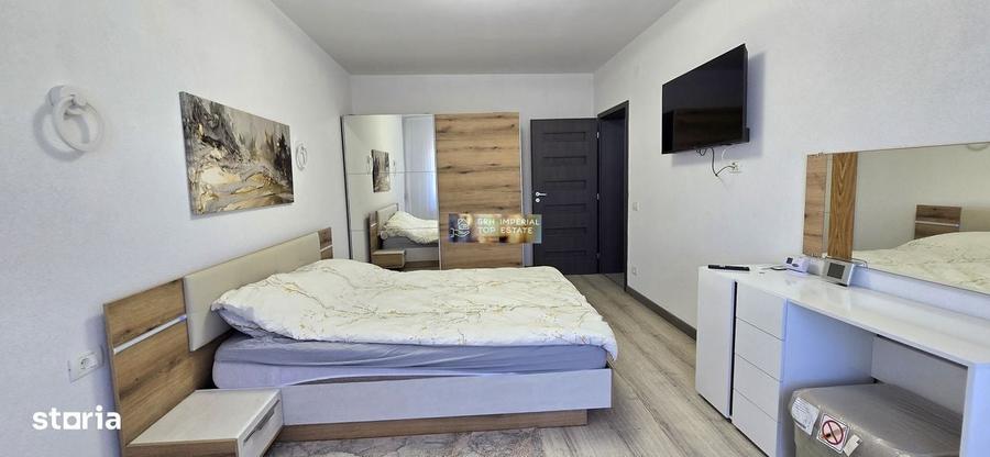 Casă cu 4 camere decomandat în Central