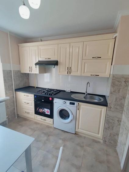Apartament cu 2 camere decomandat în Giulești