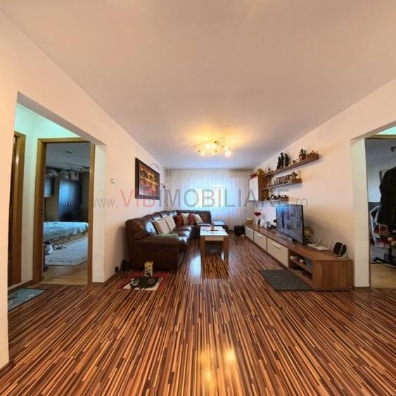 Apartament cu 4 camere decomandat, mobilat în 13 Septembrie