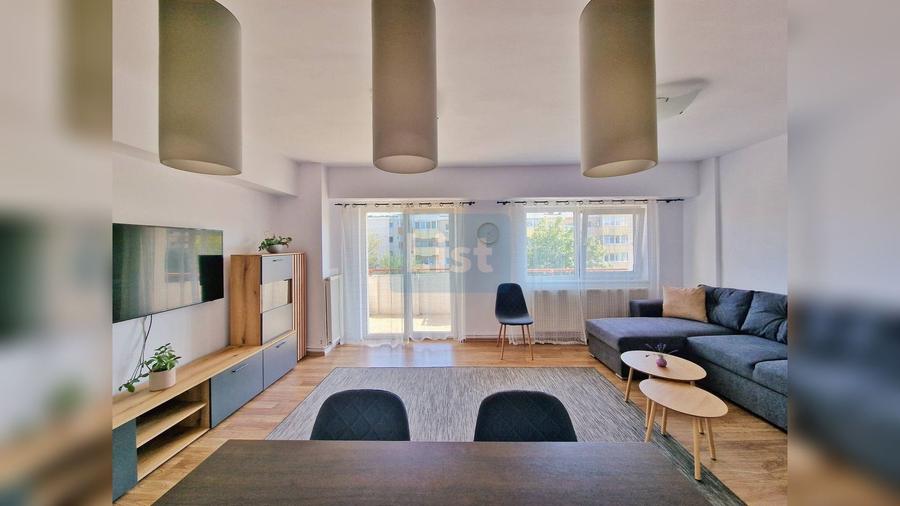 Apartament cu 3 camere semidecomandat în Zorilor