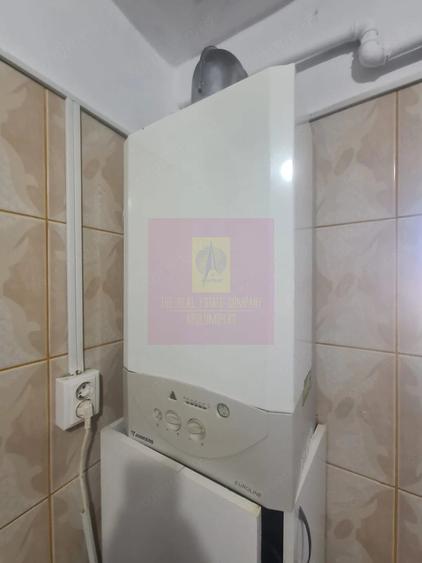 Apartament cu 3 camere decomandat în Câmpina
