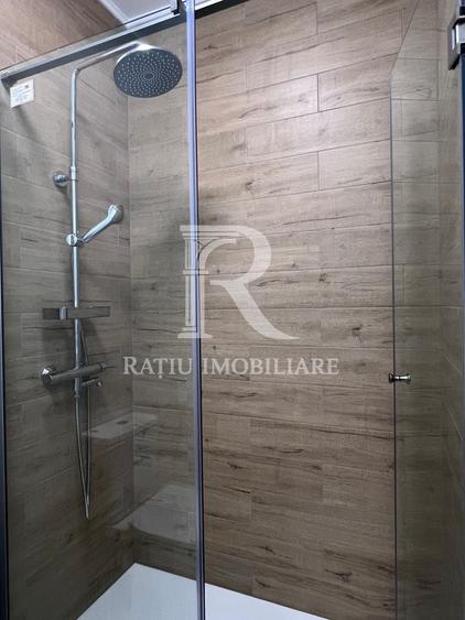 Apartament cu 3 camere decomandat, mobilat în Calea Aradului
