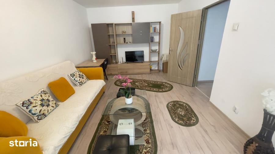 Apartament cu 2 camere decomandat în Piața Nouă