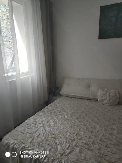 Apartament cu 3 camere decomandat în Progresul