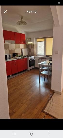 Casă cu 4 camere în Traian