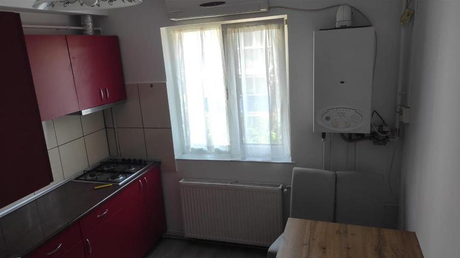 Garsonieră decomandată în Buziașului