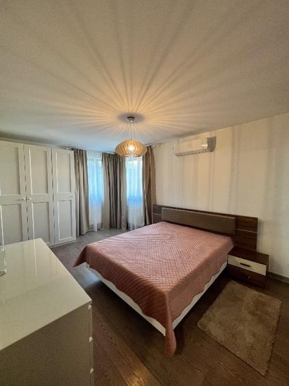 Apartament cu 3 camere semidecomandat, mobilat în Cotroceni