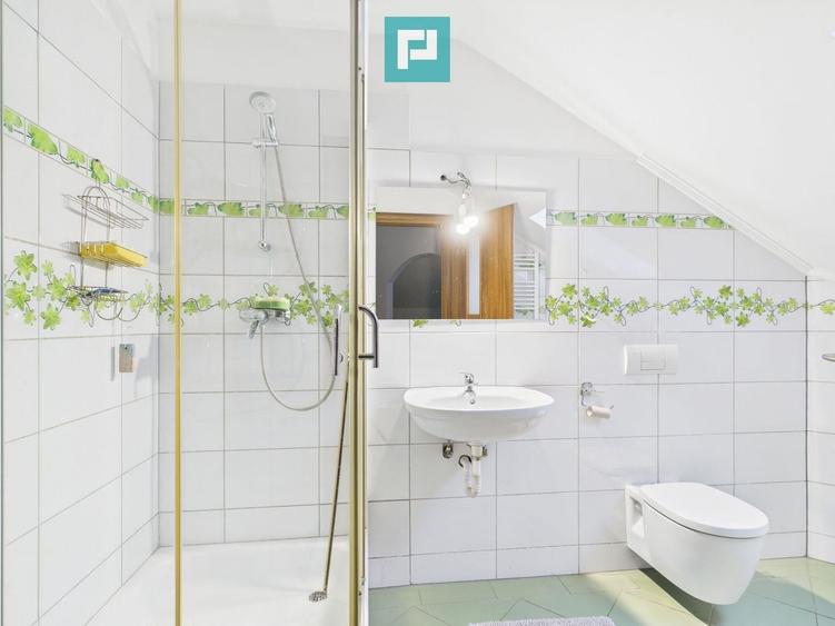 Casă individuală cu 6 camere cu Canalizare în Dudeștii Noi