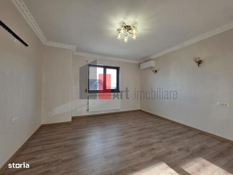 Casă cu 5 camere în Copăceni