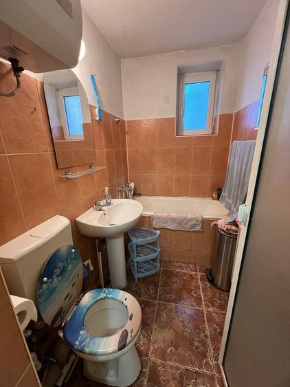 Apartament cu 3 camere decomandat în Brazda lui Novac