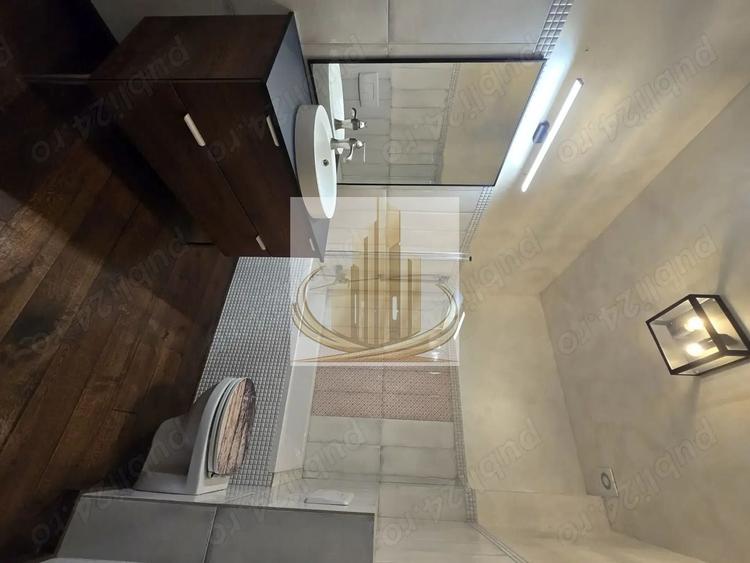 Apartament cu 3 camere decomandat, mobilat în Ronaț