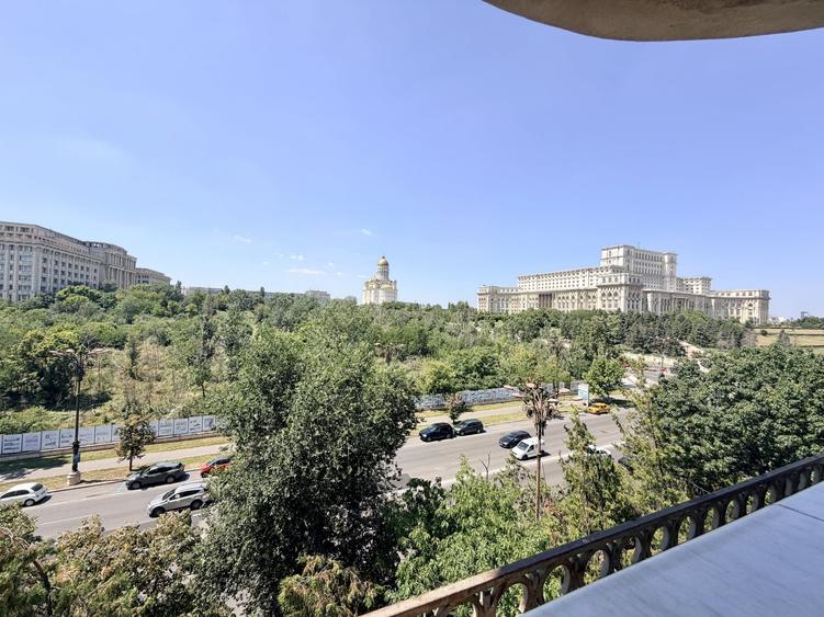 Apartament cu 3 camere decomandat, mobilat în Libertății