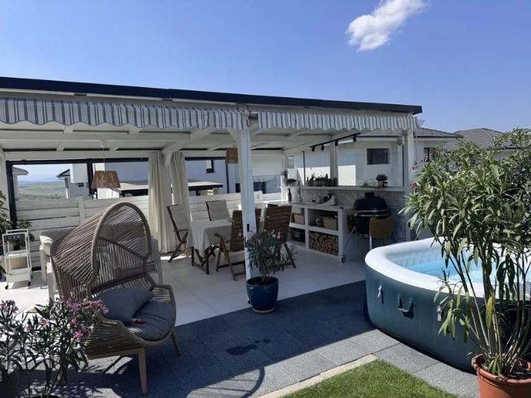 Casă individuală cu 4 camere cu Teren 540 Mp în Dezmir