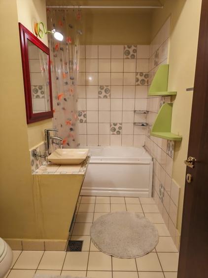 Apartament cu 4 camere decomandat, mobilat în Unirii