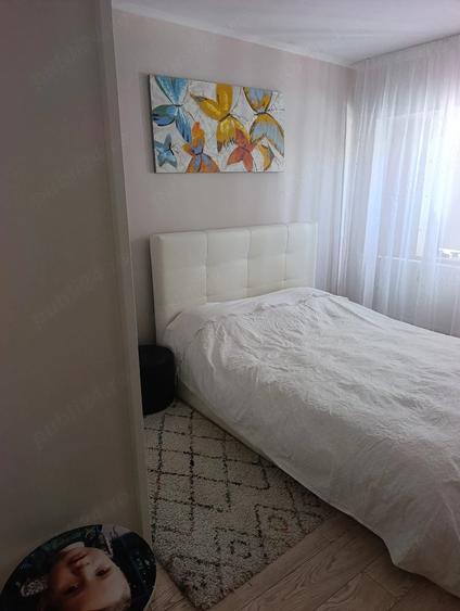 Apartament cu 4 camere decomandat în Dărmănești