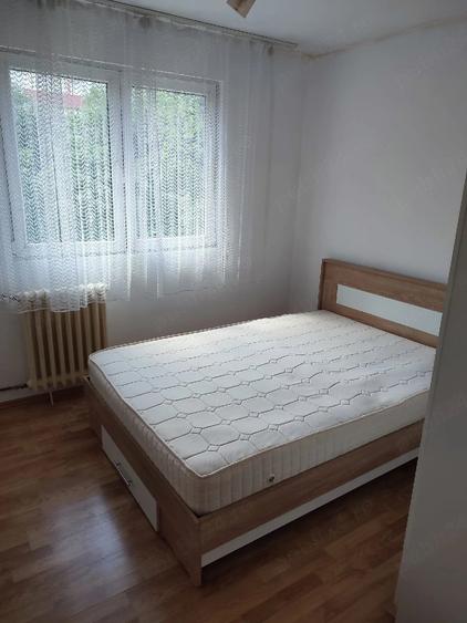 Apartament cu 2 camere semidecomandat în Progresul