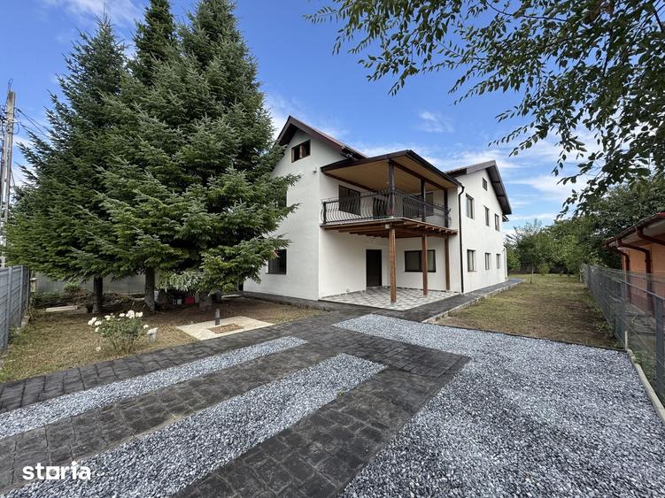 Casă cu 4 camere cu Teren 1000 Mp în Holboca