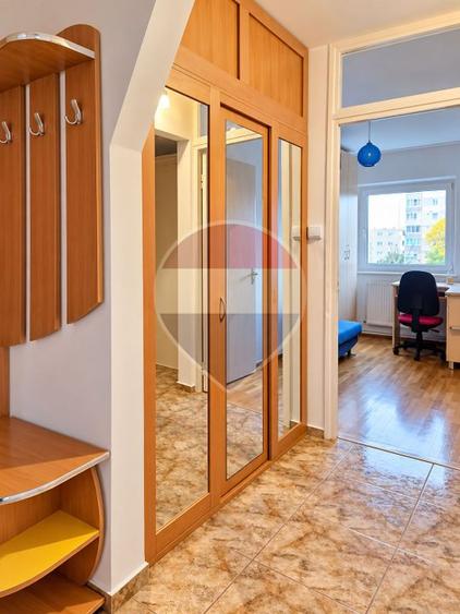 Apartament cu 3 camere decomandat în Central