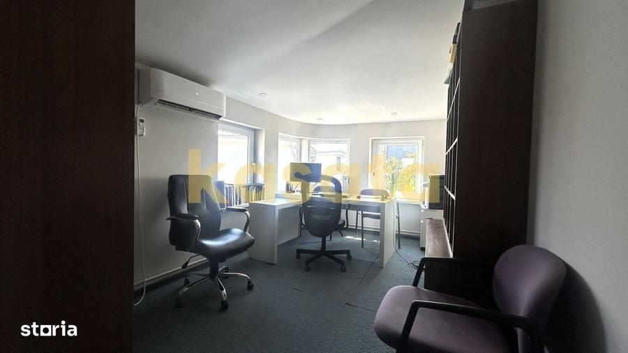 Apartament cu 3 camere, mobilat în Casin