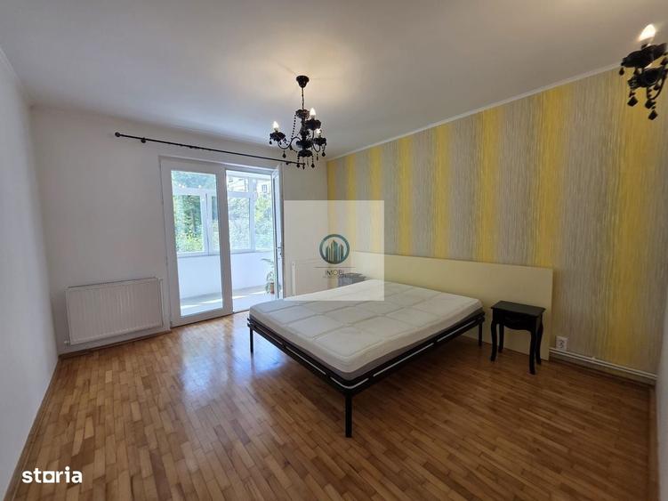 Apartament cu 3 camere decomandat în Deve